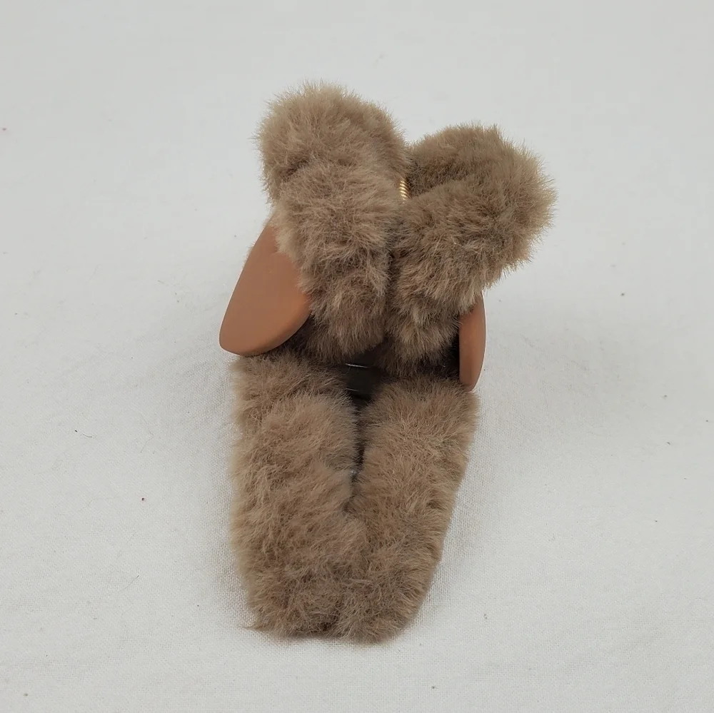 Plush hair claw clip hair accessories